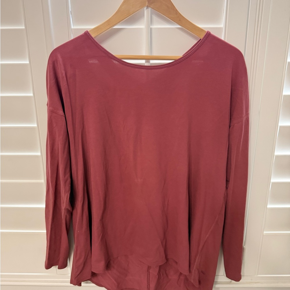 Lululemon Mauve Long Sleeve Top size 6